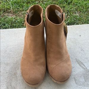 Toms  Avery boot w/ heel